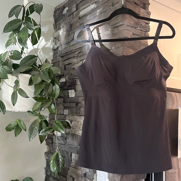 Knix leak proof nursing tank - Picture 6 of 6